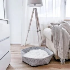 Canadian Cat Company Filz-Katzenkorb Zoey Hellgrau -ROYAL CANIN Verkaufsgeschäft c8493d272843445e66793e48c37a897ebf526d6f 1360974 de DE efaf4fc612d9d0f046698d737467a409a70107a5GBcoml