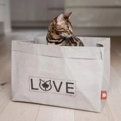 Canadian Cat Company Katzenbett Winnipeg -ROYAL CANIN Verkaufsgeschäft ea2a92543660a6fabd2208bab8b82f203858e92f 1360995 de DE 358e0d9c2a85d0e9a3d95742e7fcf6e39ccfc95dtlCYtr